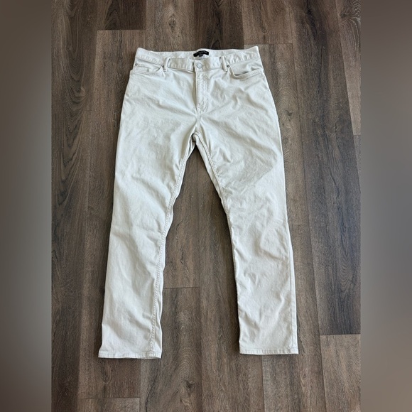 Banana Republic Men’s Slim Fit Pants.  Size 34x30. Tab khaki pants. - Picture 1 of 7
